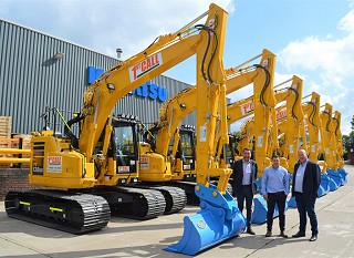 1st Call plant hire expand into new regions with Komatsu excavators.